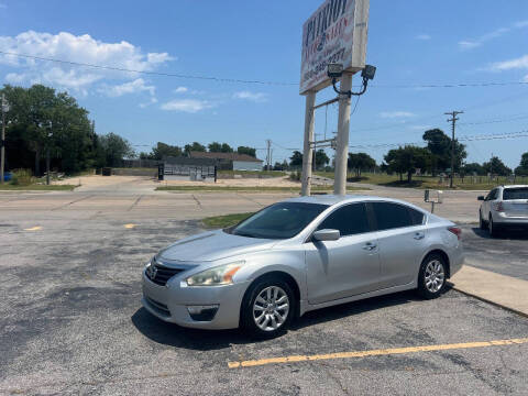 2015 Nissan Altima for sale at Patriot Auto Sales in Lawton OK