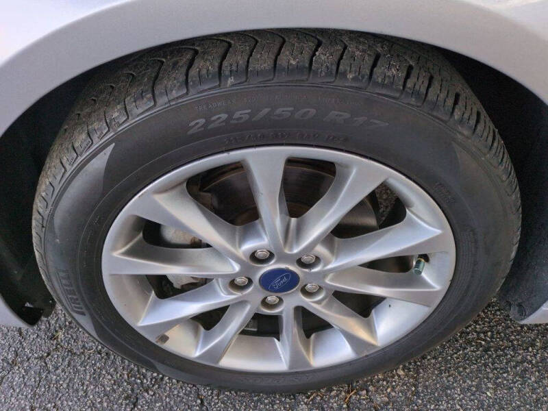 2017 Ford Fusion Hybrid SE