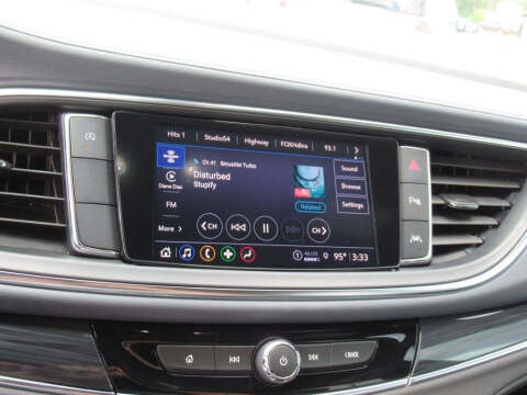 2022 Buick Enclave Essence