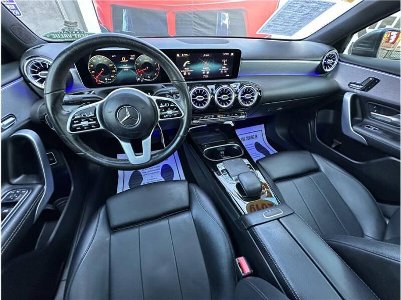 2019 Mercedes-Benz A-Class A220 photo 40