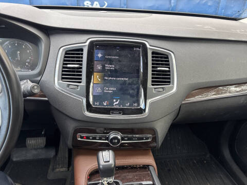 2019 Volvo XC90 T6 Momentum