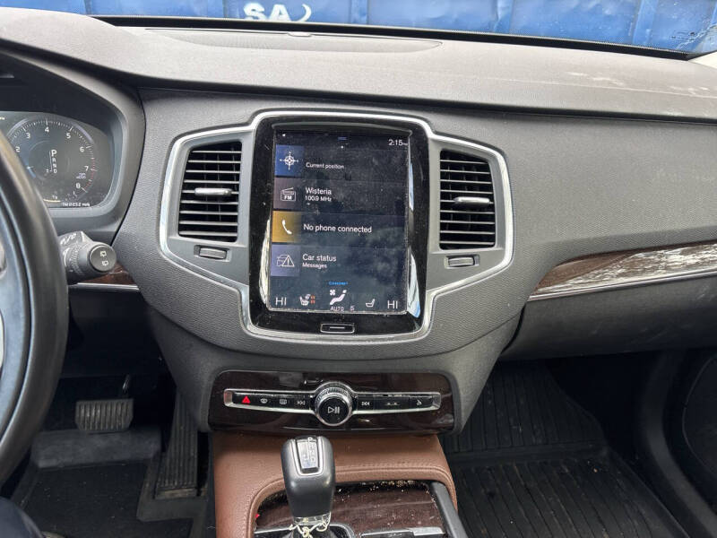 2019 Volvo XC90 T6 Momentum