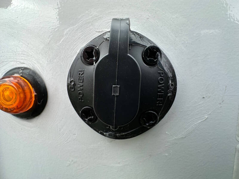 2025 Bontrager  Outdoors 12ROK