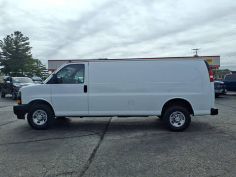 2023 Chevrolet Express 2500