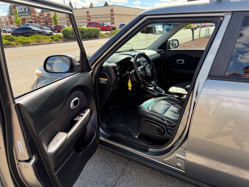 2015 Kia Soul +