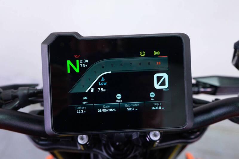 2024 KTM 990 Duke