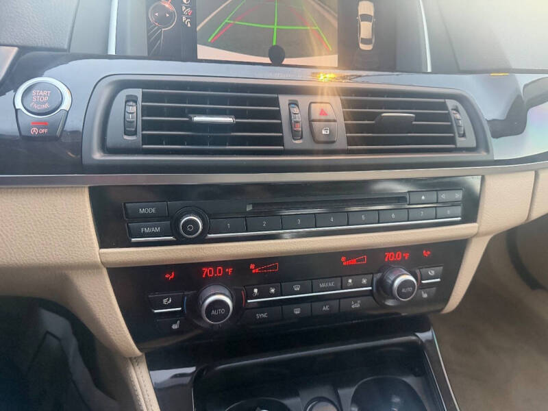 2015 BMW 5 Series 528i