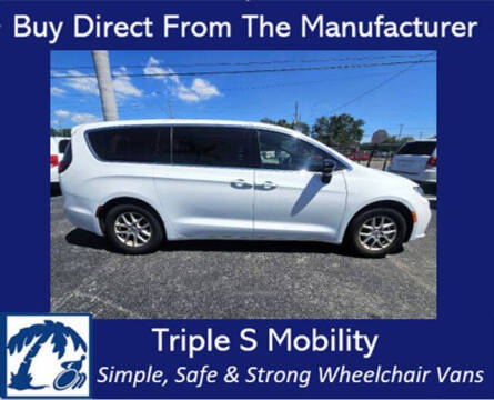 2025 Chrysler Pacifica Select
