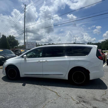 2017 Chrysler Pacifica Touring Plus