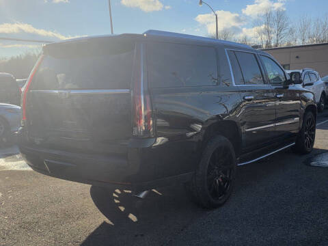 2017 Cadillac Escalade ESV Luxury
