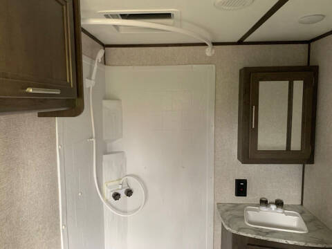 2020 Dutchmen Coleman Lantern 337BH