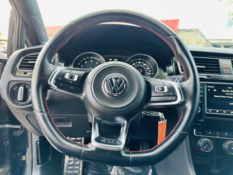 2016 Volkswagen Golf GTI S