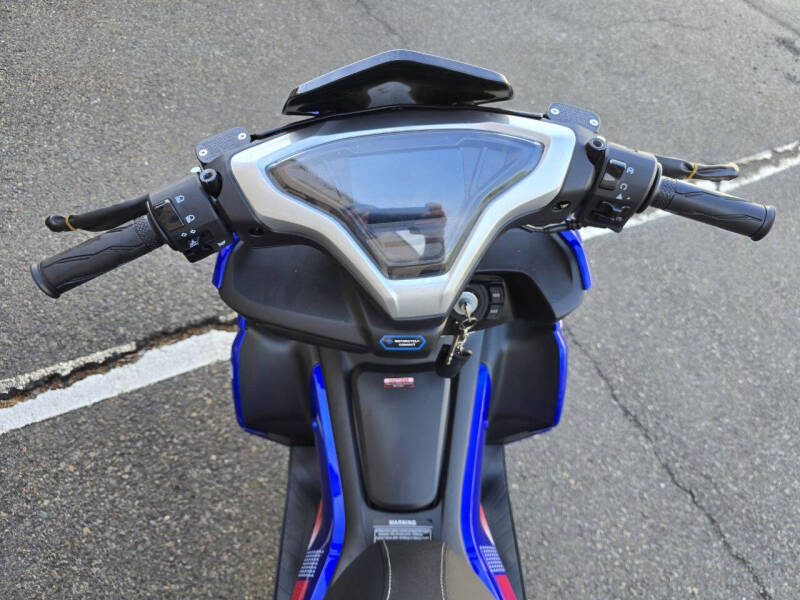 2026 SUPERMACH NVX 200 SCOOTER