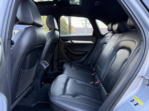 2015 Audi Q3 2.0T quattro Prestige