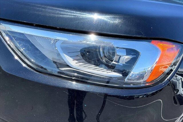 2020 Ford Edge SE