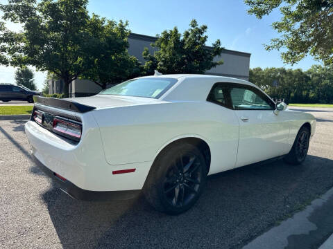 2022 Dodge Challenger SXT