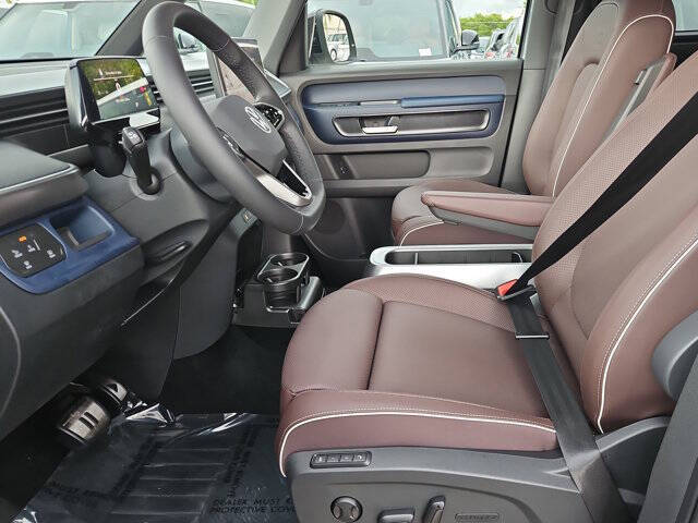 2025 Volkswagen ID. Buzz Pro S Plus