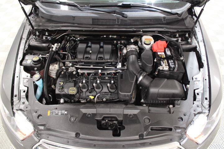 2018 Ford Taurus SEL