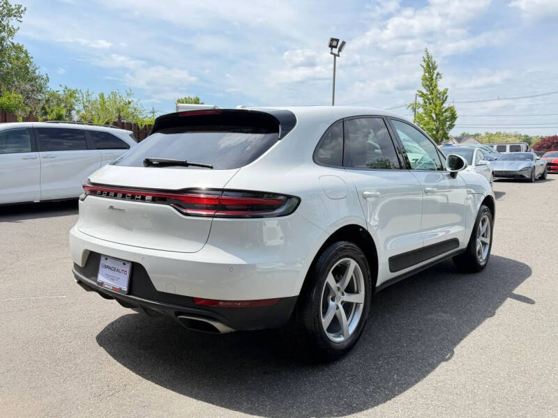 2020 Porsche Macan