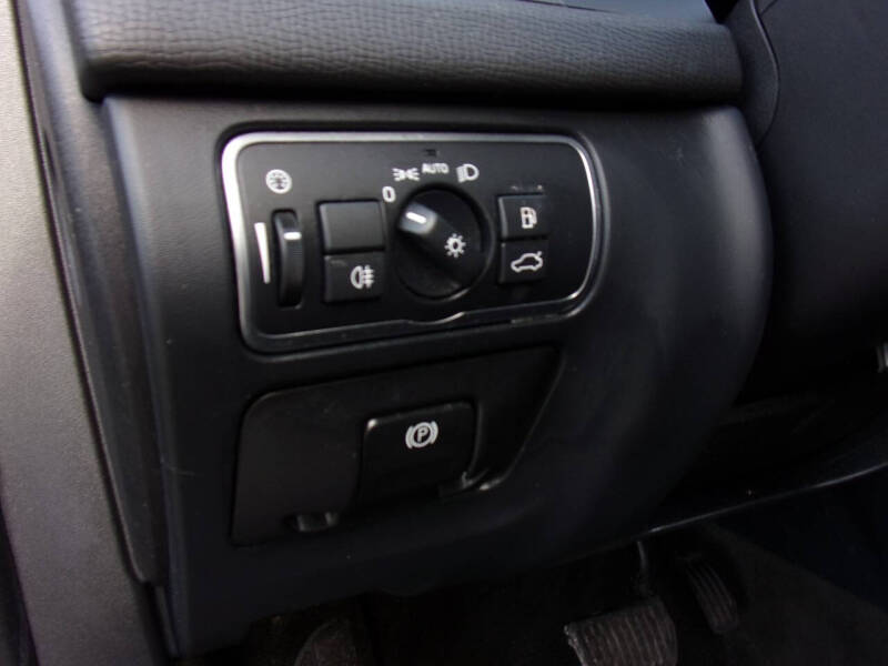 2016 Volvo XC60 T5 Drive-E Premier