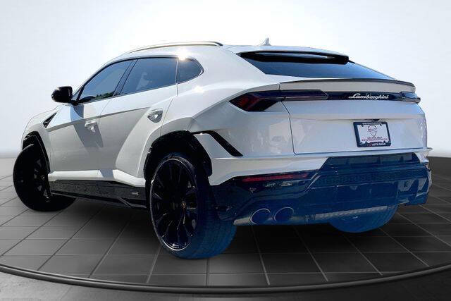 2023 Lamborghini Urus S