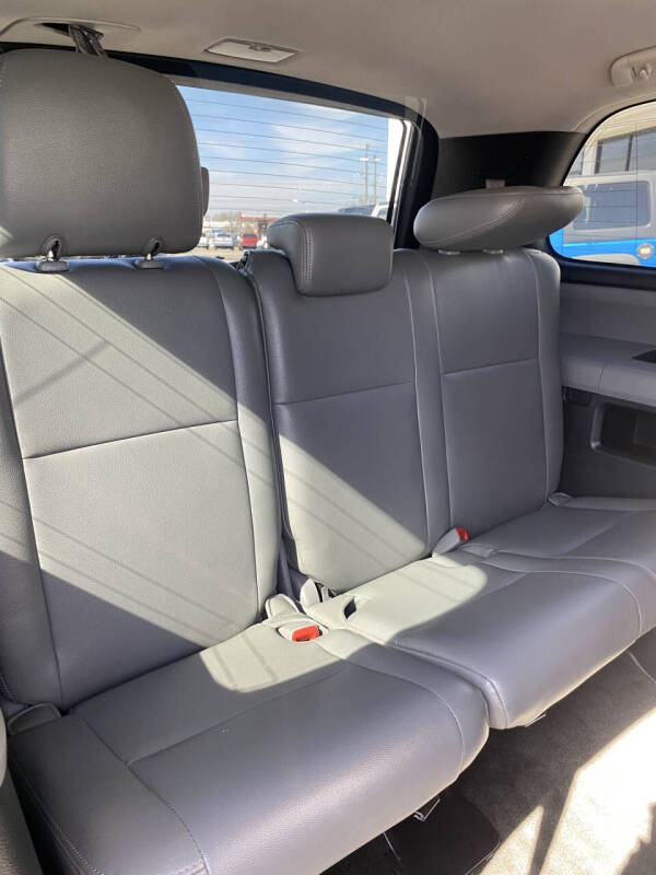 2012 Toyota Sequoia SR5