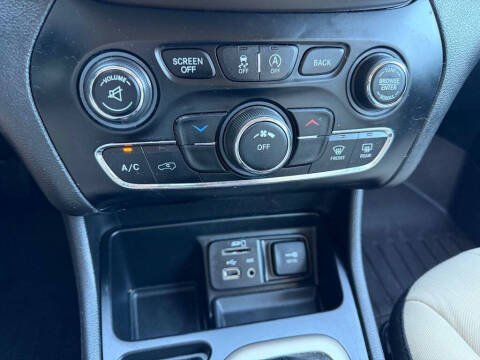 2017 Jeep Cherokee 75th Anniversary