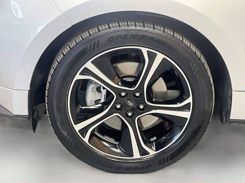2019 Ford Edge ST