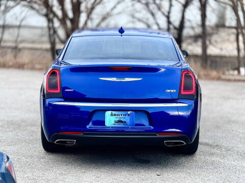 2018 Chrysler 300 Touring