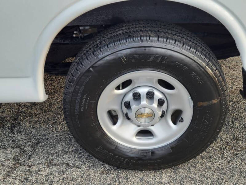 2016 Chevrolet Express LS 2500