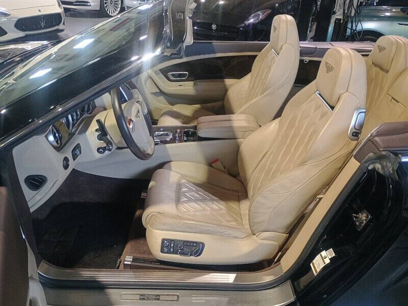 2013 Bentley Continental 25