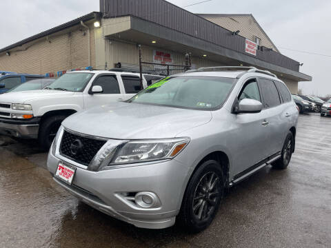 2013 Nissan Pathfinder for sale at Six Brothers Mega Lot in Youngstown OH