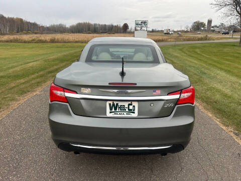 2011 Chrysler 200 Limited