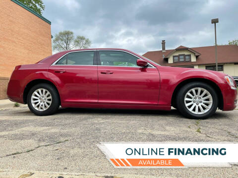 2014 Chrysler 300 for sale at Magana Auto Sales Inc in Aurora IL
