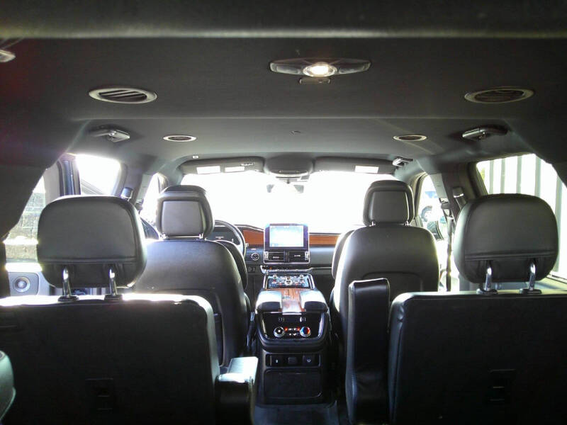 2018 Lincoln Navigator Select