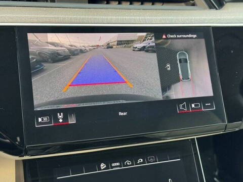 2024 Audi Q8 e-tron quattro Premium Plus