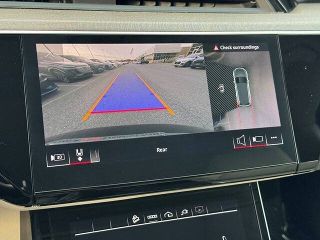 2024 Audi Q8 e-tron quattro Premium Plus