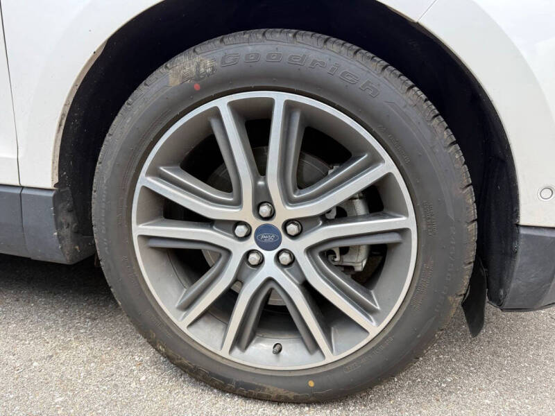 2019 Ford Edge Titanium