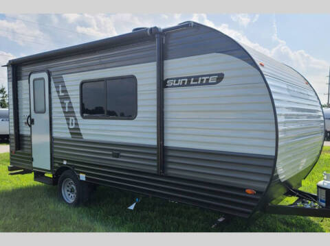 2027 Sunset Park RV Sun Lite