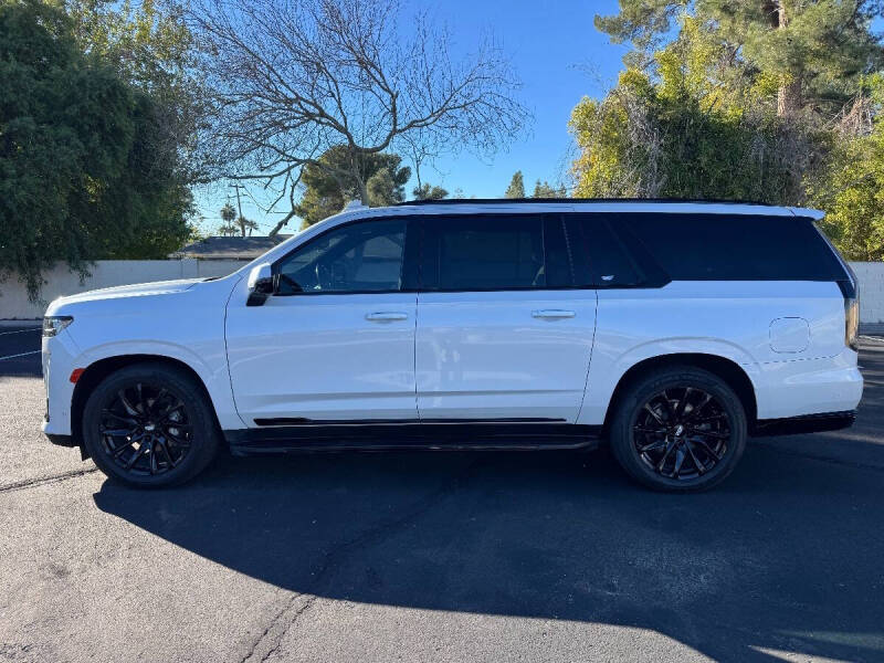 2022 Cadillac Escalade ESV Sport