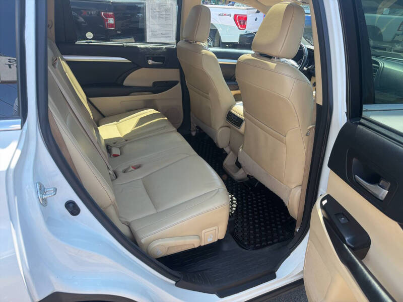 2017 Toyota Highlander XLE
