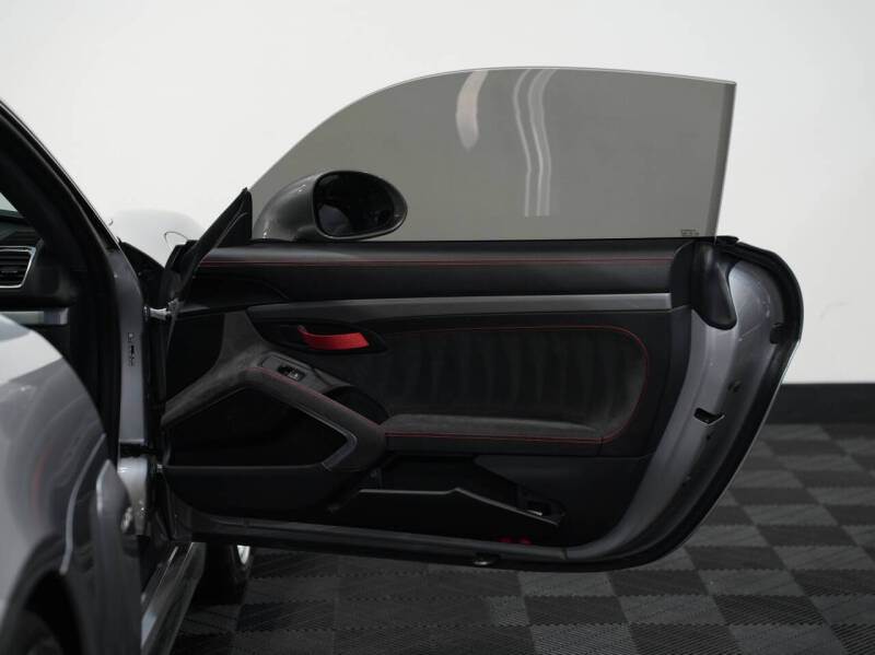 2016 Porsche Cayman GT4