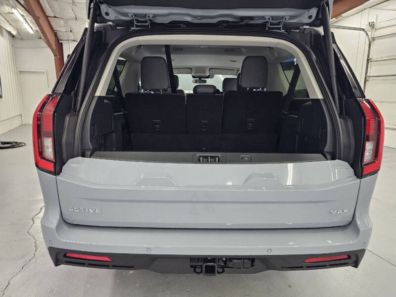 2026 Ford Expedition MAX Active
