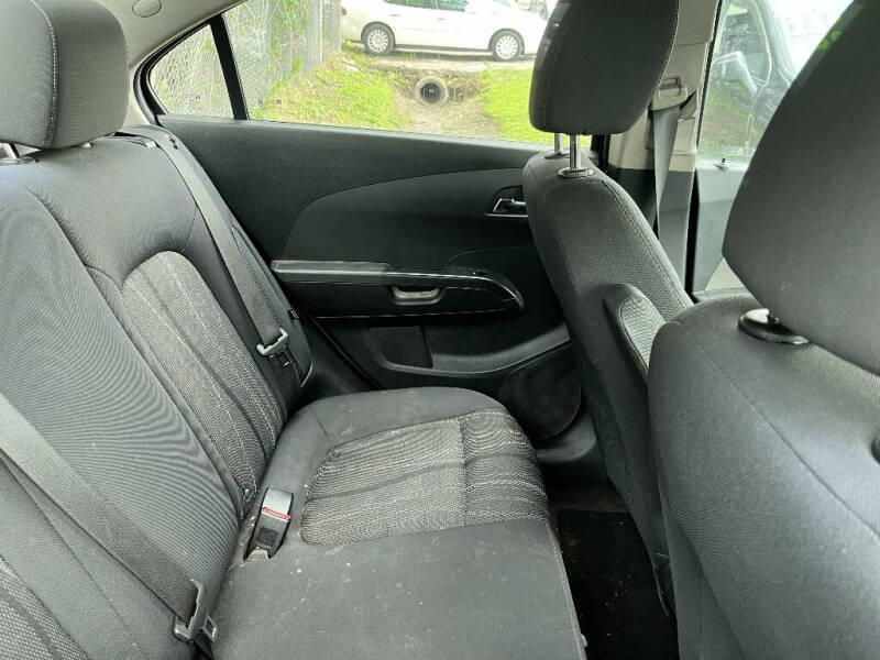 2016 Chevrolet Sonic LT Auto