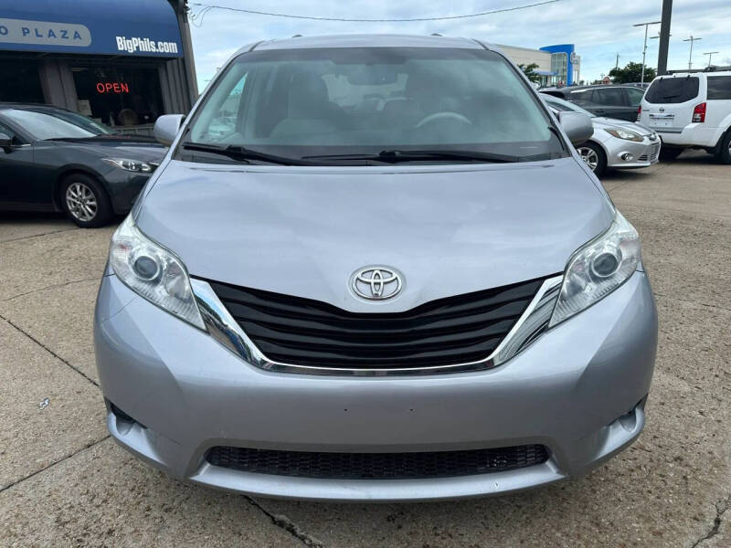 2011 Toyota Sienna