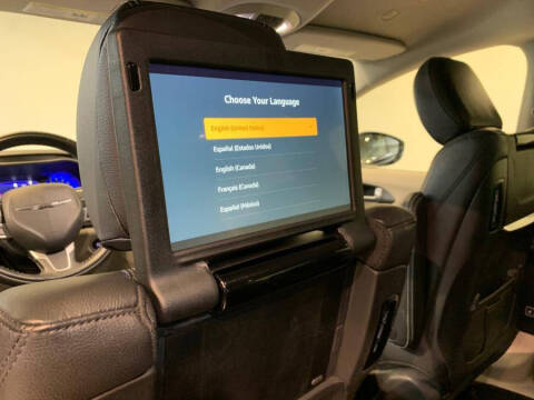 2022 Chrysler Pacifica Touring L