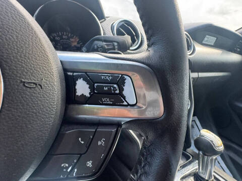 2015 Ford Mustang V6