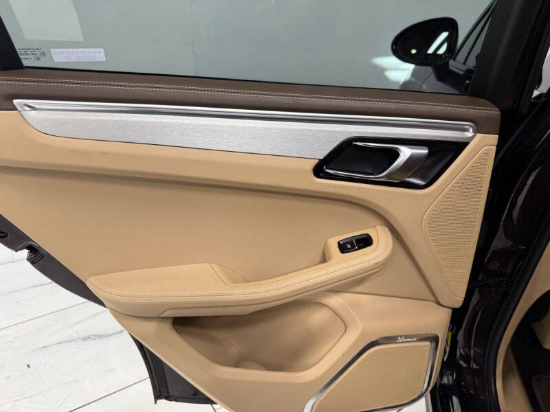 2017 Porsche Macan GTS