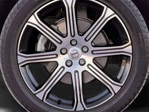 2021 Volvo XC60 T5 Inscription