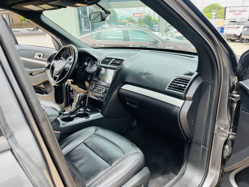 2017 Ford Explorer XLT
